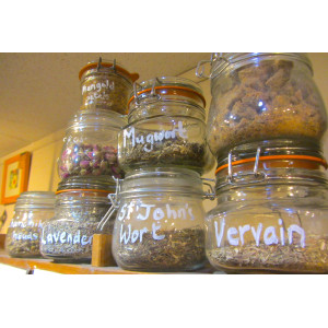 Herbs, Flowers & Resins