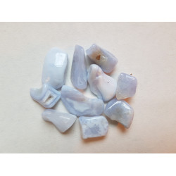 Blue chalcedony tumblestones 20-35mm